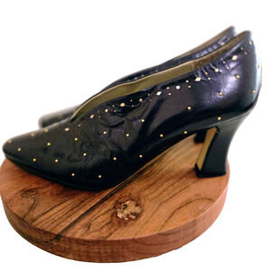 Vintage J. Renee Eggplant leather pumps pointed toe gold studs 8.5